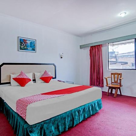 OYO 90697 Hotel Wisata Dumai Bagian luar foto