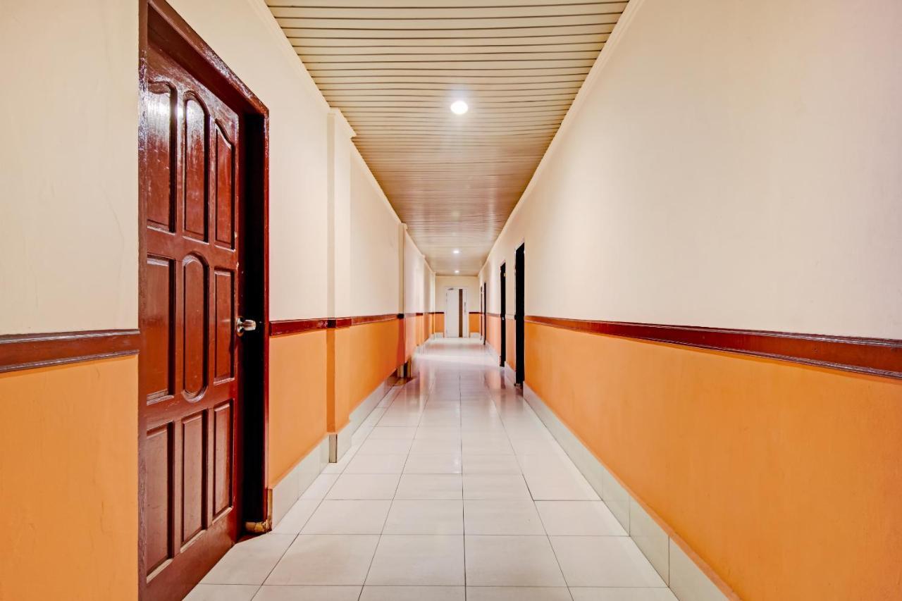 OYO 90697 Hotel Wisata Dumai Bagian luar foto