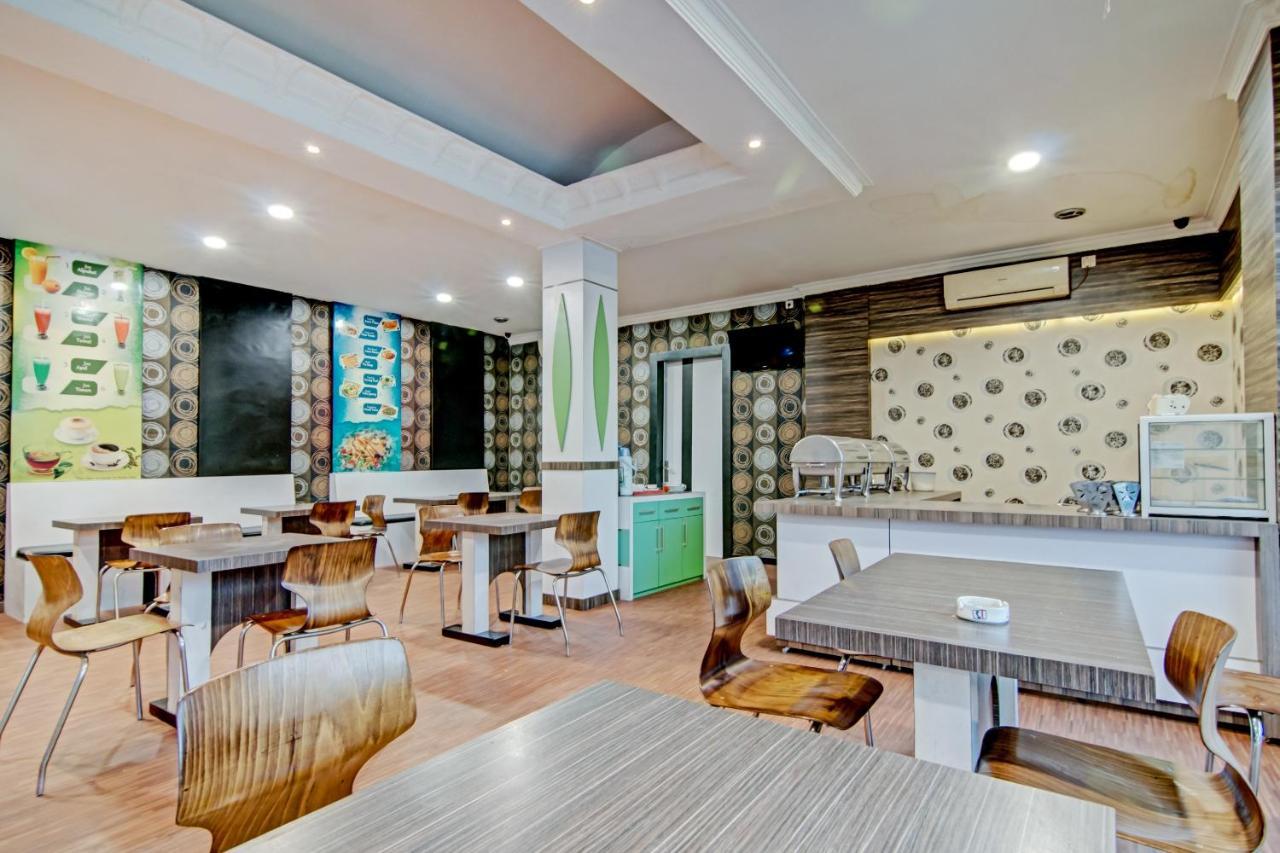 OYO 90697 Hotel Wisata Dumai Bagian luar foto