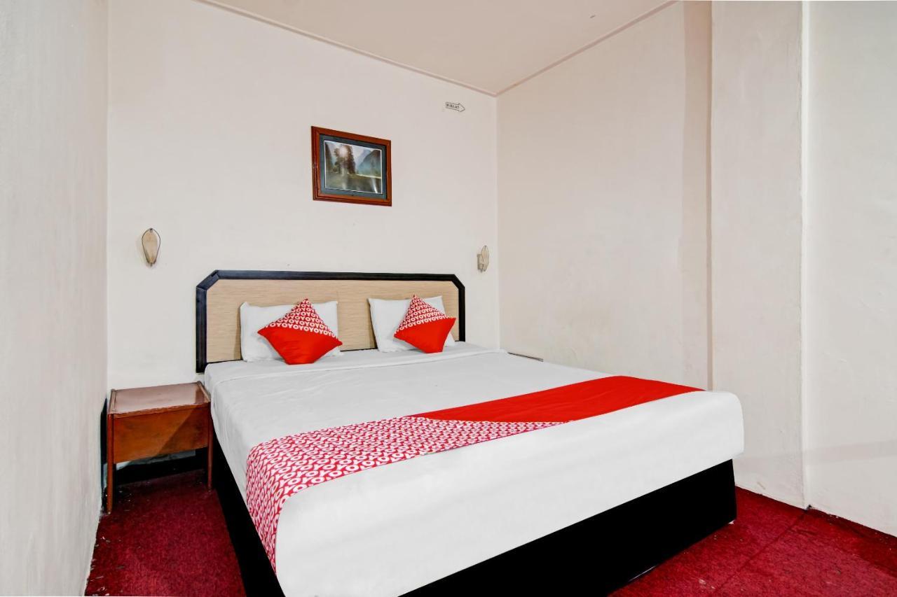 OYO 90697 Hotel Wisata Dumai Bagian luar foto