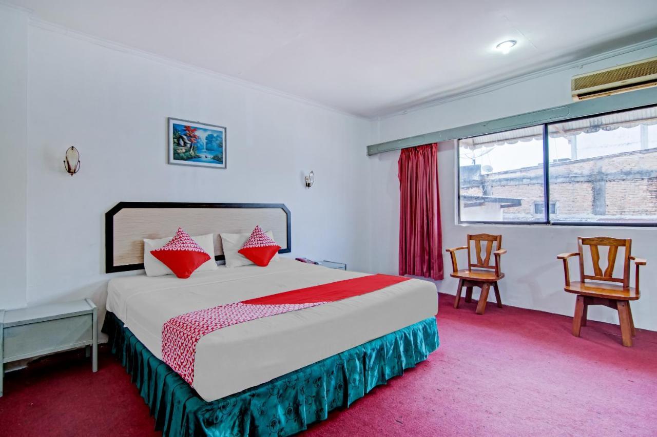 OYO 90697 Hotel Wisata Dumai Bagian luar foto